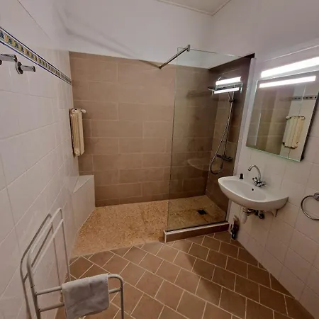 Hotel St Sebastien 2*
